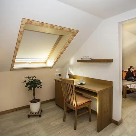 Apartment Boardinghouse Baan Arun *