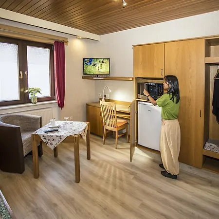 Apartment Boardinghouse Baan Arun *